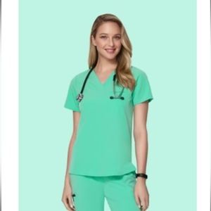 Mandala One Pocket Scrub Top in Seaglass